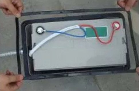 battery How to install solar street light